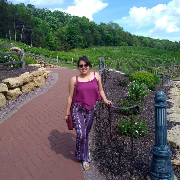 Meet your Posher, Angélica - Picture 1 of 1